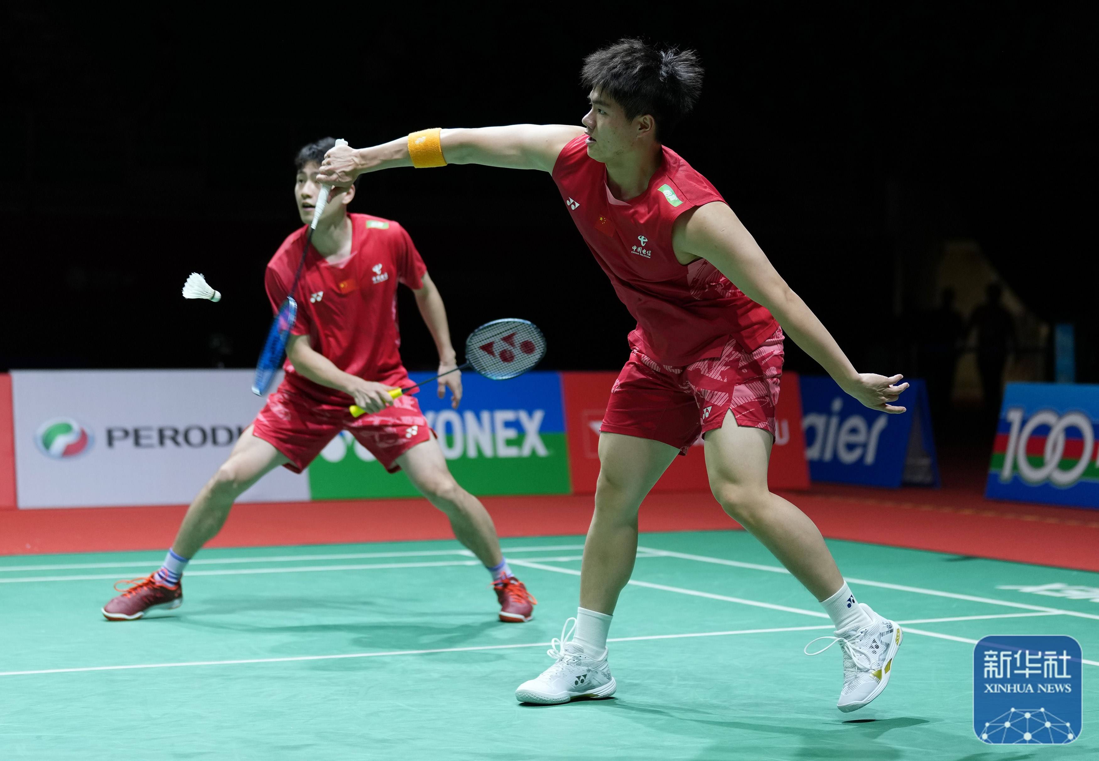 马来西亚羽毛球队碾压中国羽毛球队，林丹关键制胜