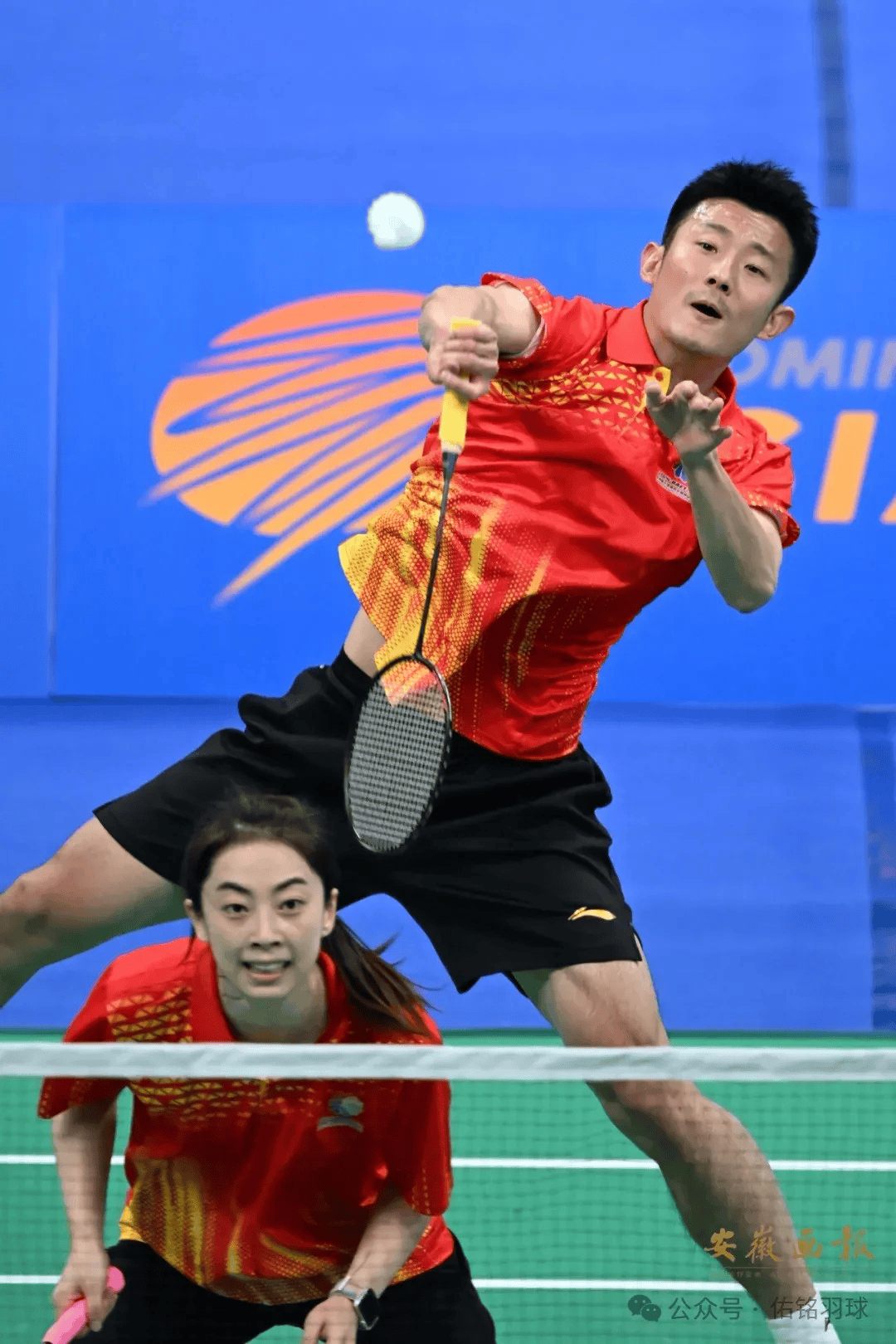 韩国羽毛球队轻取中国羽毛球队,谌龙送出助攻 韩国羽毛球队轻取中国羽毛球队,谌龙送出助攻