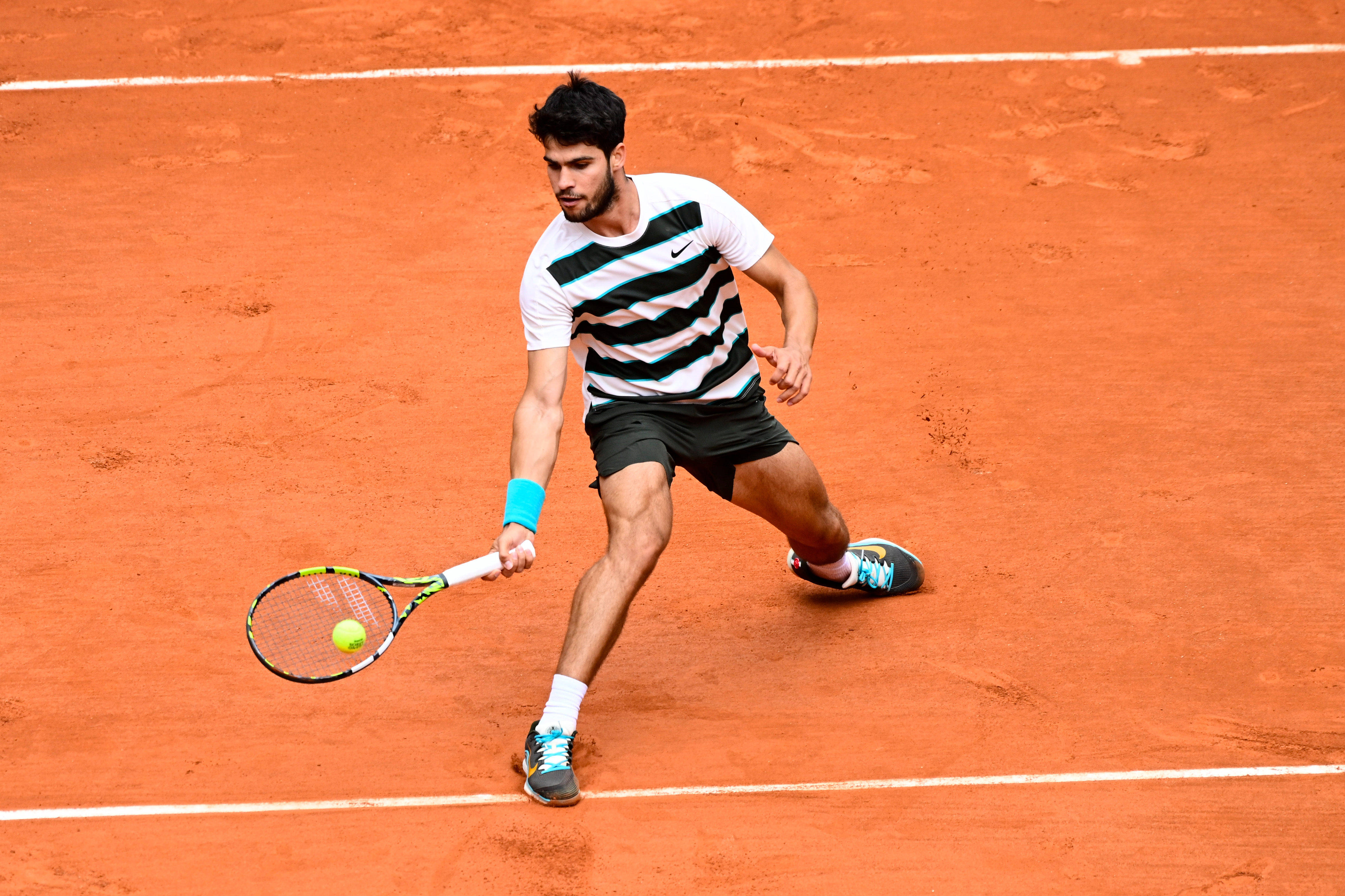 美国网球队绝杀英国网球队,阿尔卡拉斯打破历史纪录 美国网球队绝杀英国网球队,阿尔卡拉斯打破历史纪录