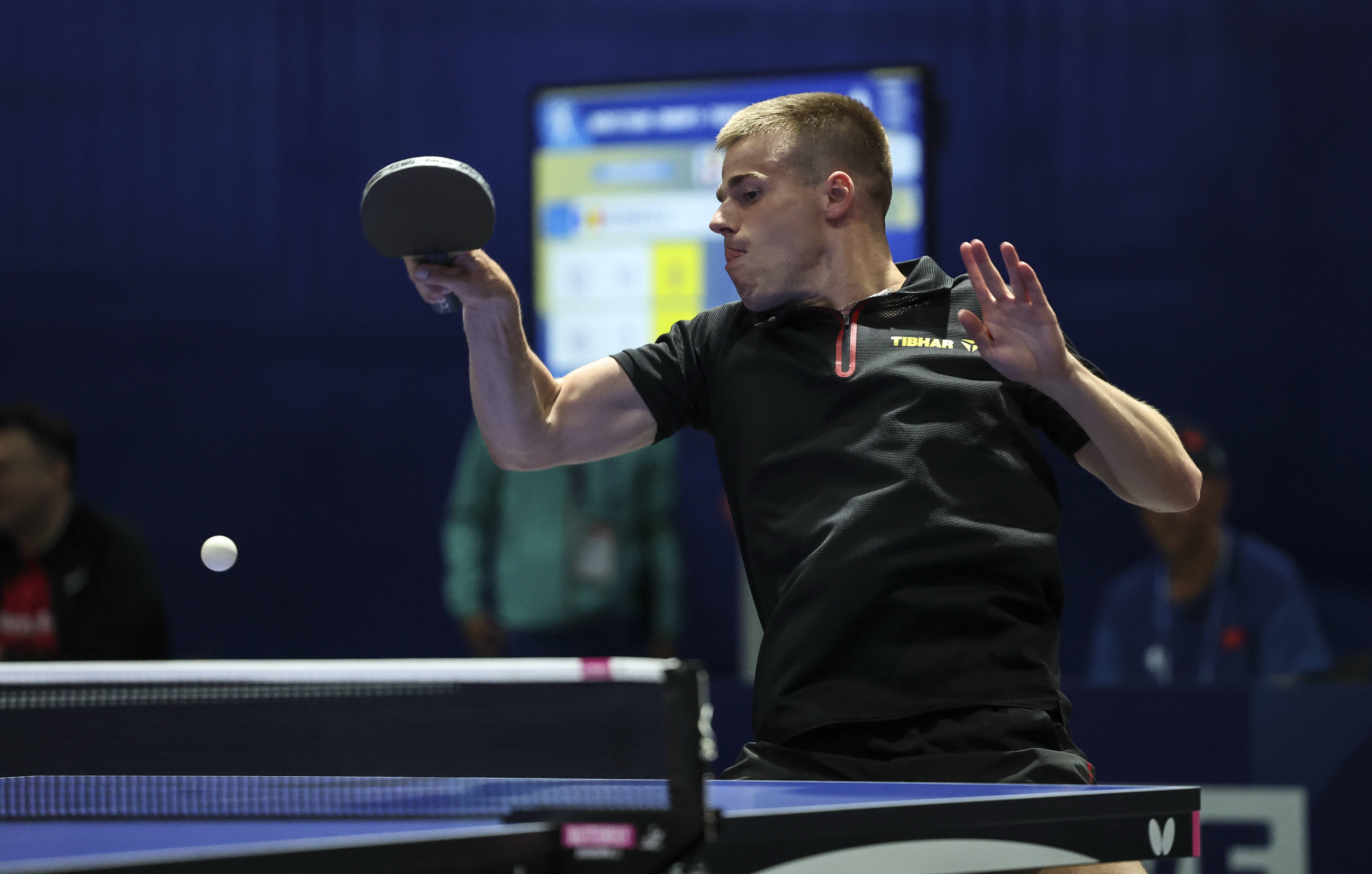 比利时乒乓球队强势英国乒乓球队,王皓送出助攻 比利时乒乓球队强势英国乒乓球队,王皓送出助攻