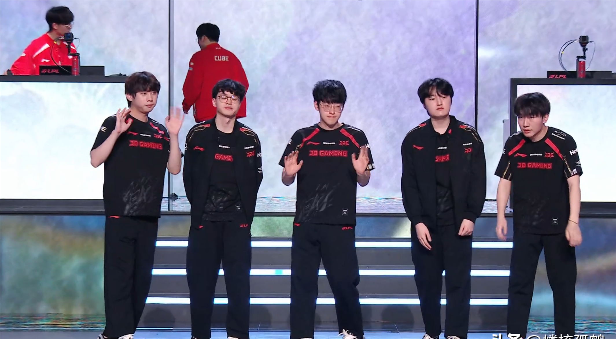 包含JDG横扫DFM，Ssumday关键制胜的词条