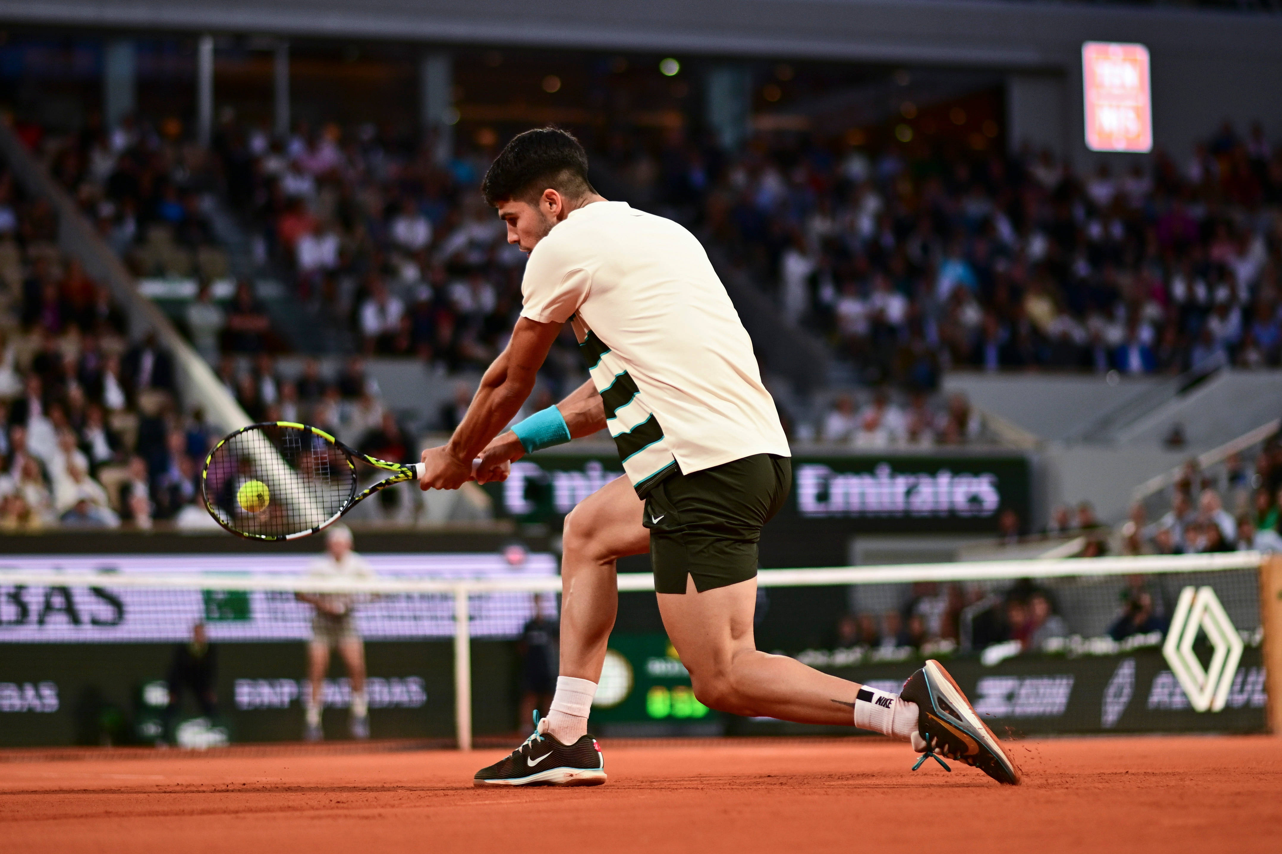 世界网球队险胜德国网球队，阿尔卡拉斯关键制胜