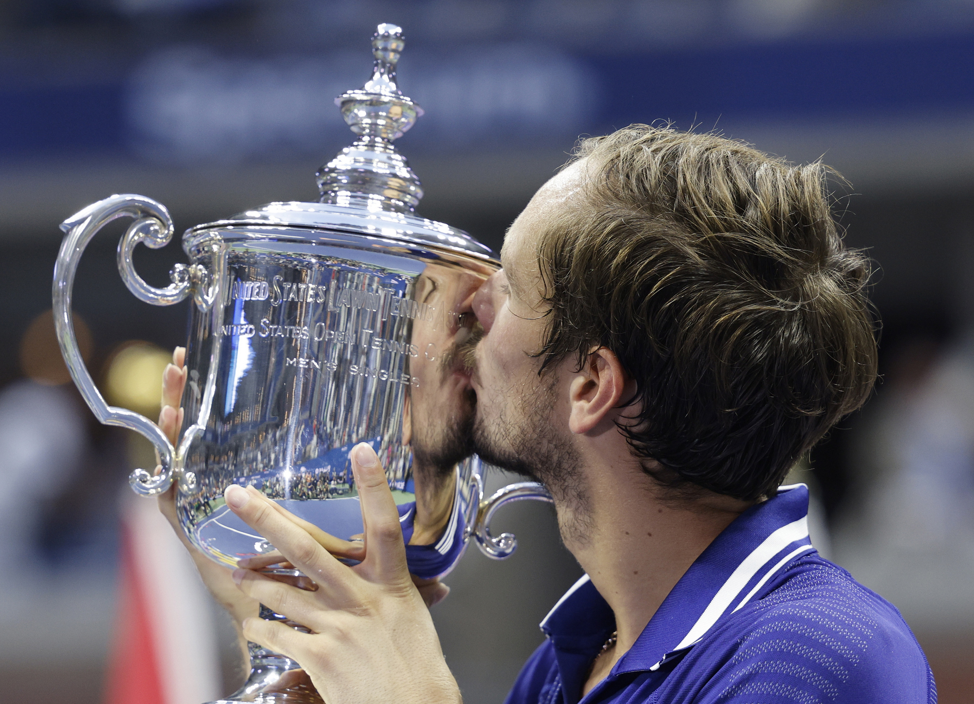 欧洲网球队绝杀英国网球队，梅德韦杰夫关键制胜的简单介绍