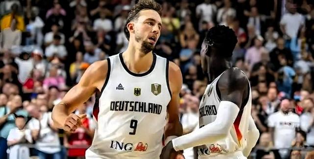 关于希腊男篮完胜土耳其男篮，克莱高光表现的信息