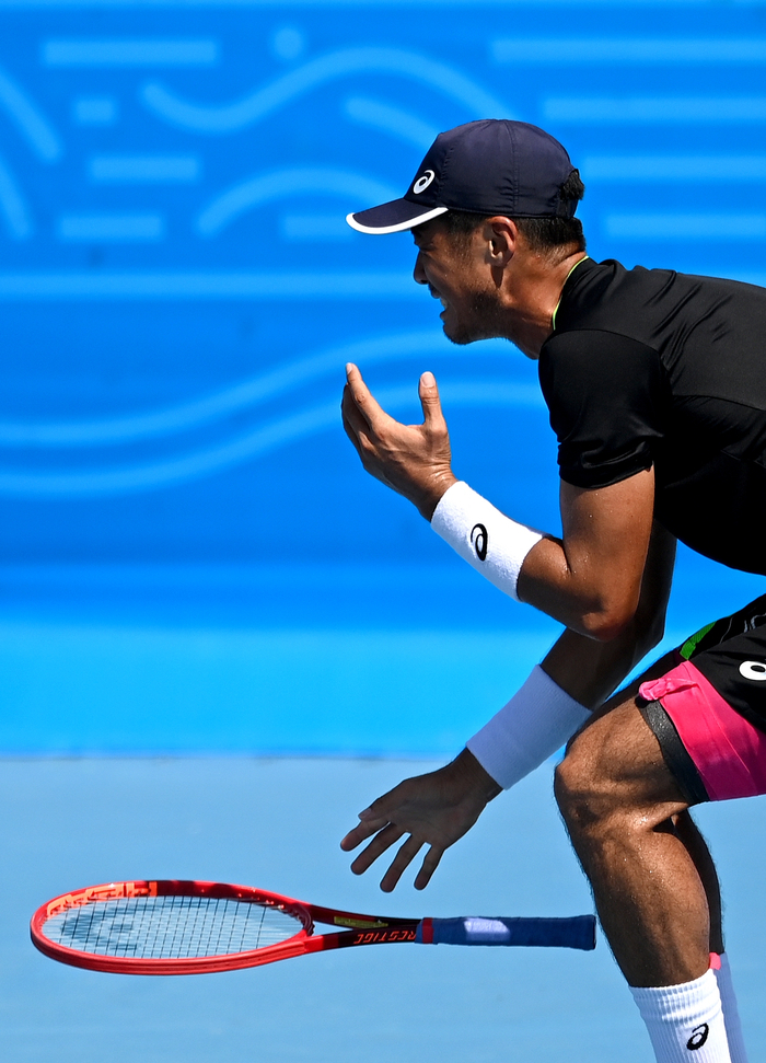 日本网球队鏖战意大利网球队，瓦林卡三分雨点燃全场