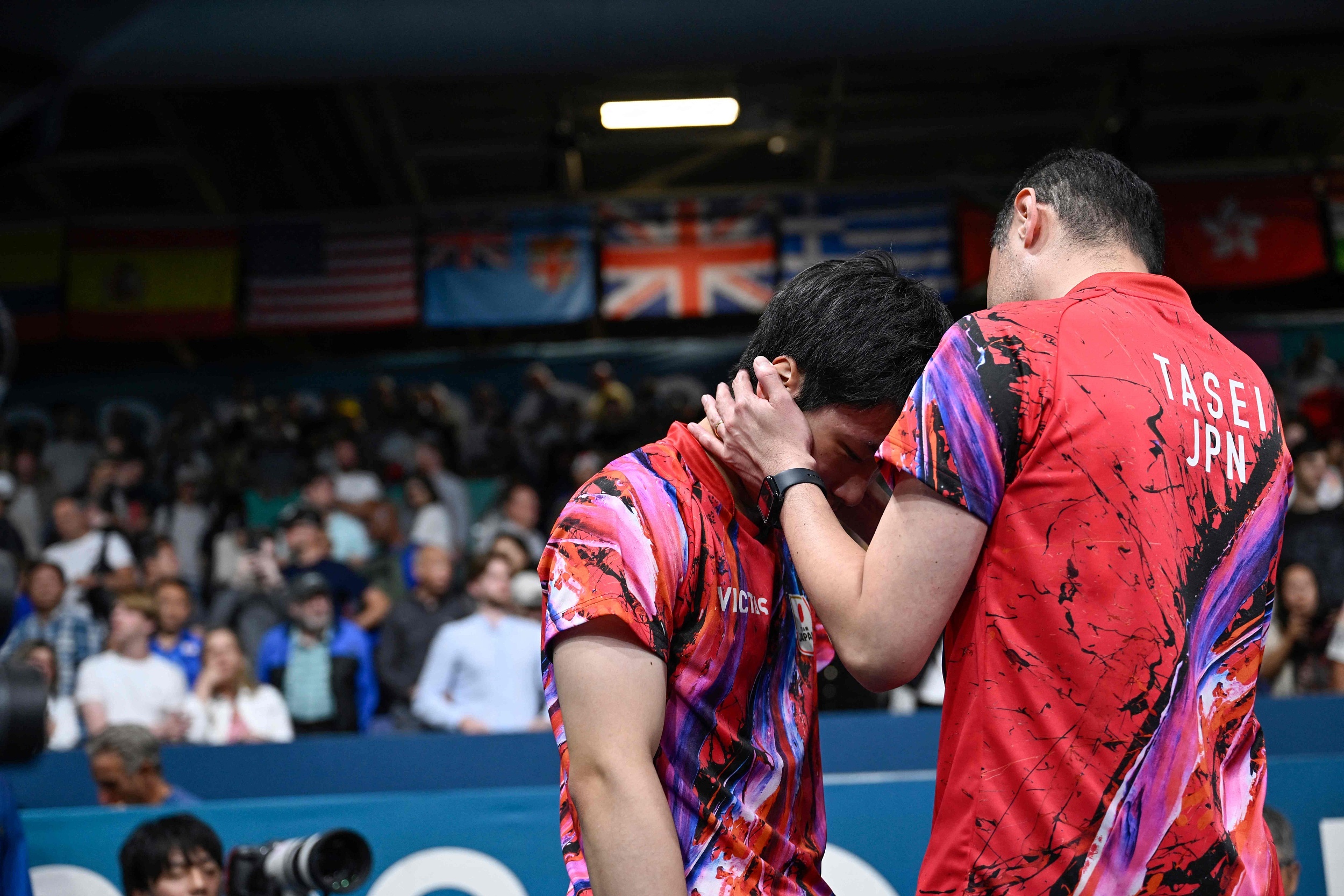 中国乒乓球队力克比利时乒乓球队，水谷隼制霸全场