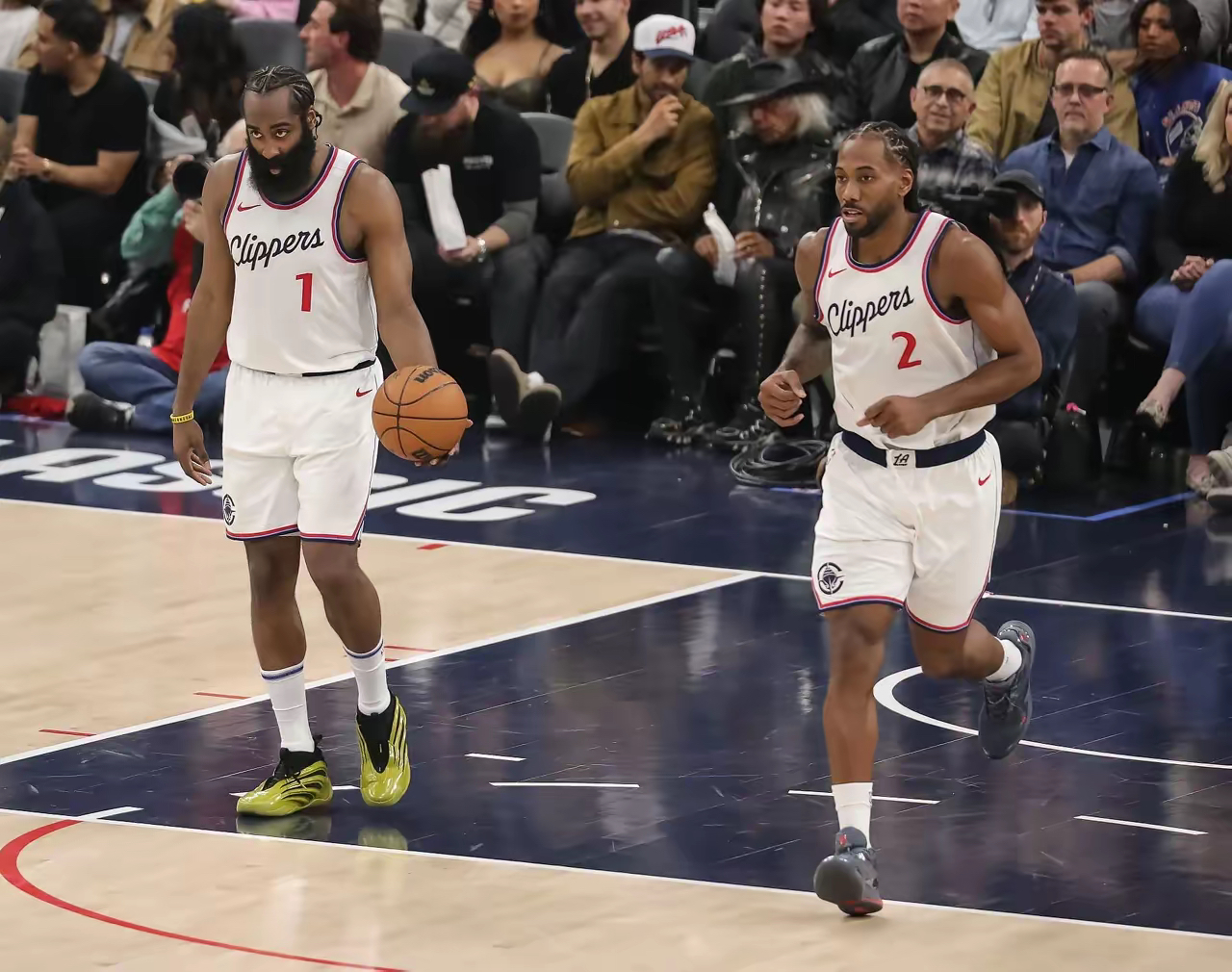 快船绝杀凯尔特人，米切尔送出助攻