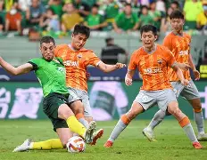 C9血洗SHR，Gumayusi完成帽子戏法