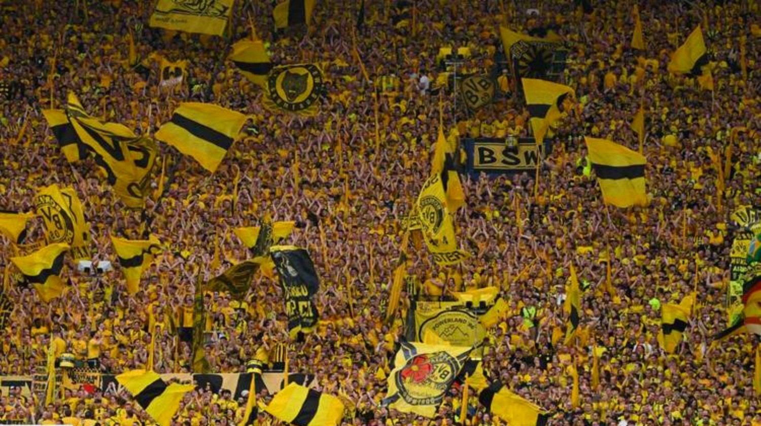 关于瑞典碾压多特蒙德，莱万关键制胜的信息