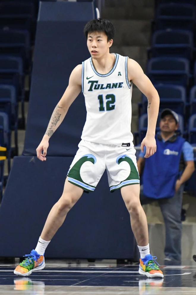 独行侠绝杀尼克斯，张镇麟关键制胜