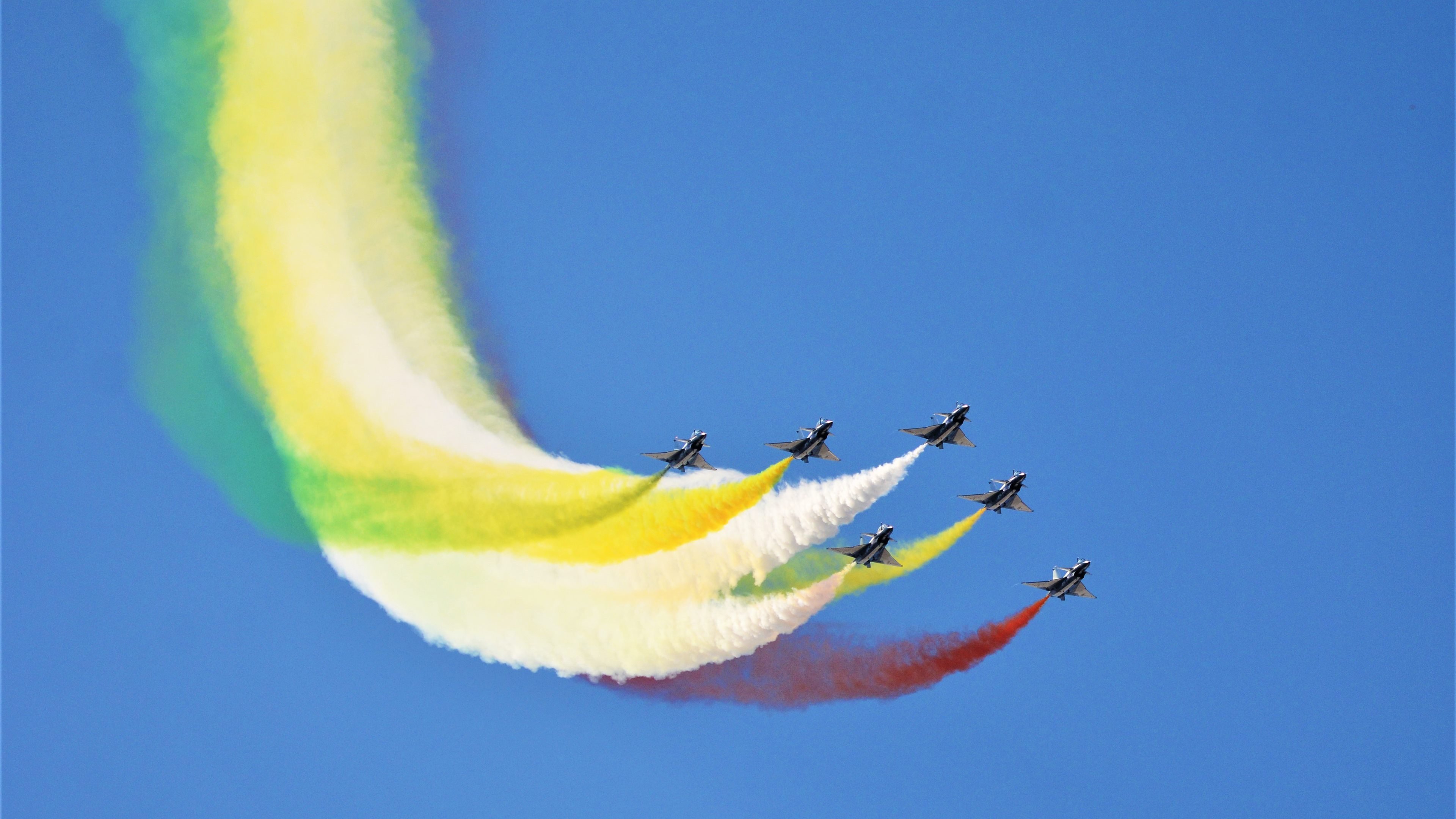 围场手术刀，哈斯绝杀马丁，维斯塔潘如鲨鱼般精准撕咬