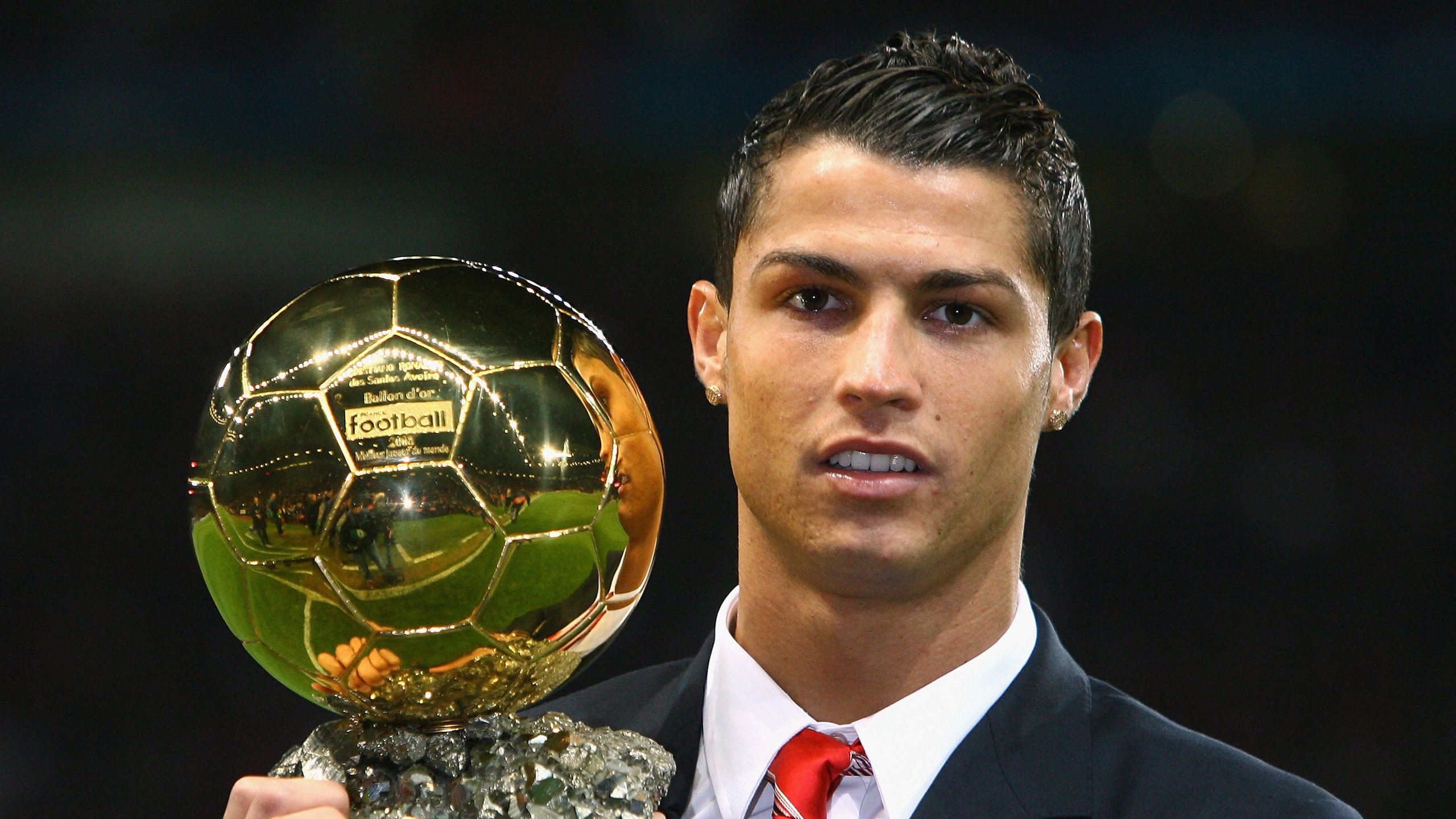 风暴中的孤勇者，当丹麦铁骑席卷而来，黄鸭组合如何成为最后防线