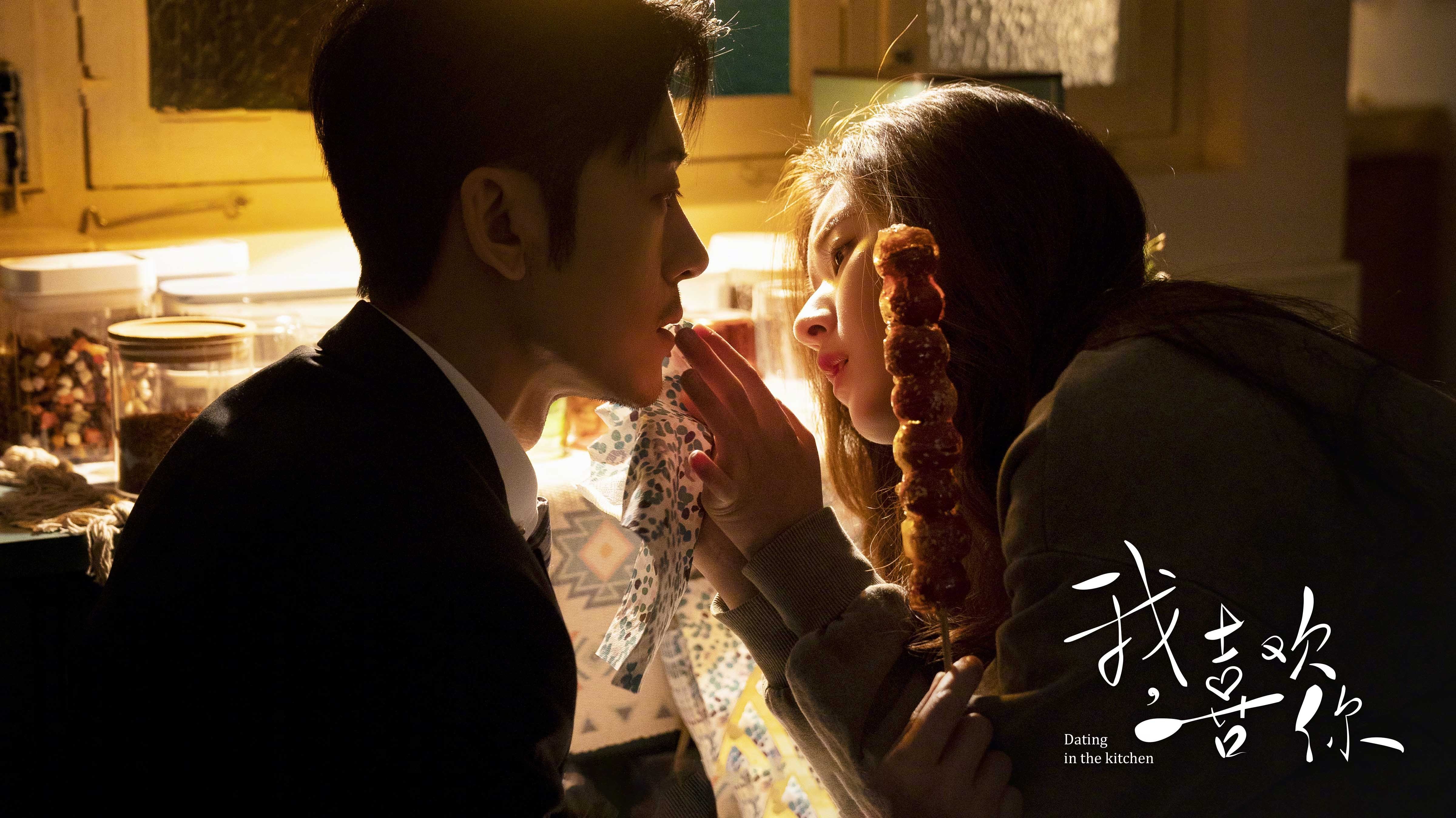 时空交错！莱万一击定乾坤—记哥伦比亚与曼联的传奇之战