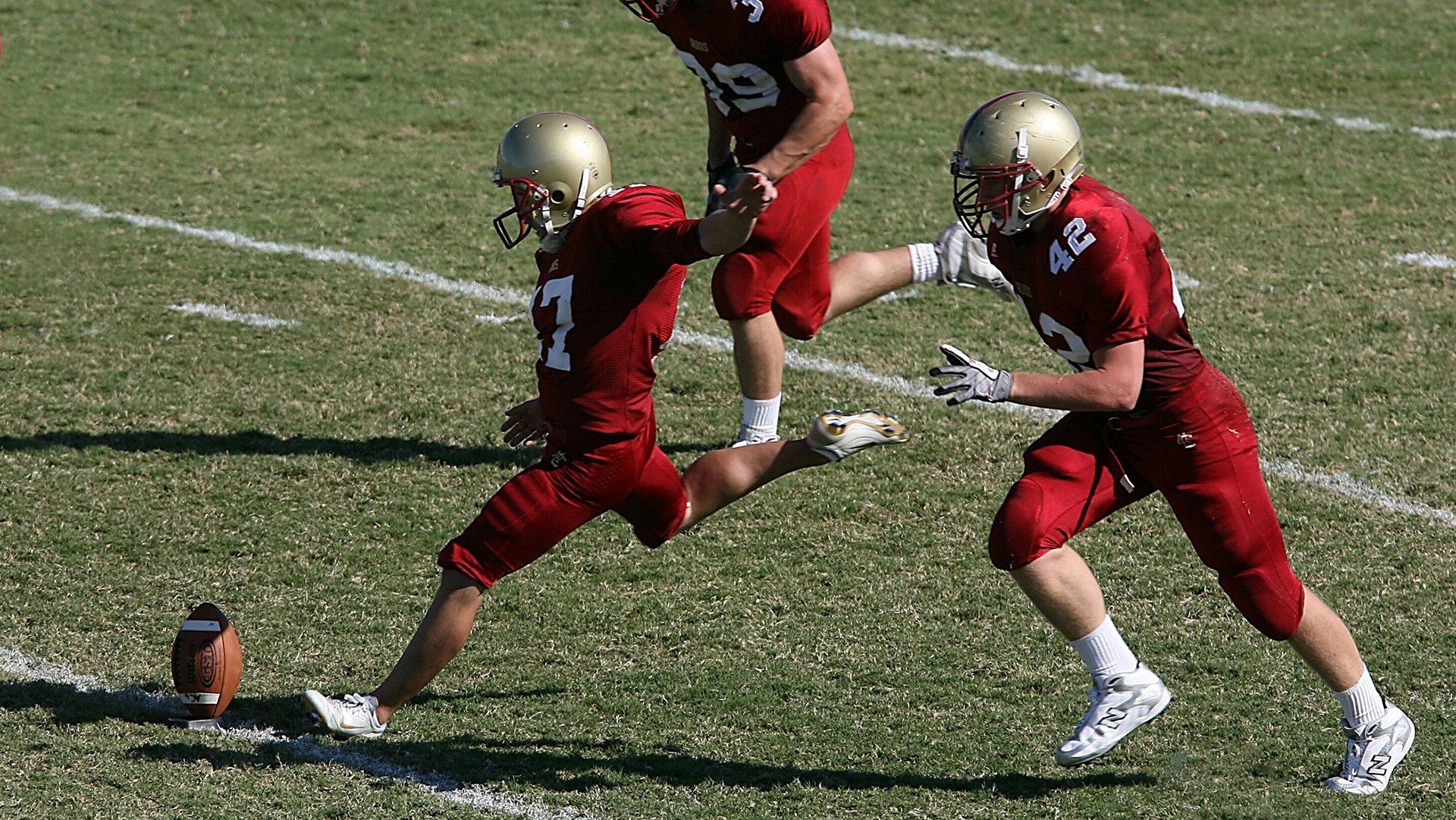 斗兽场的巨人与安菲尔德的诗人,当恩佐的利剑刺穿亚特兰大神话
