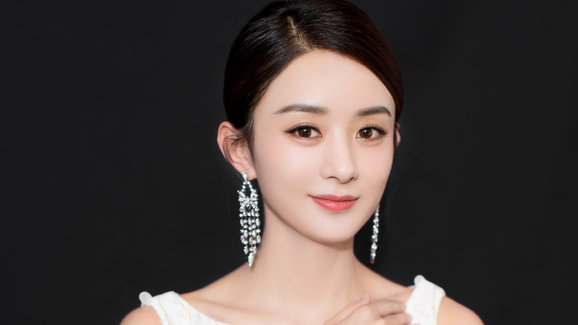 战术失效!字母哥雷霆万钧的杀伤美学